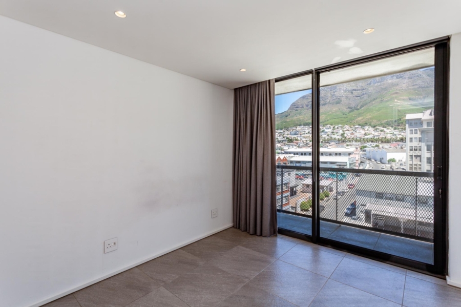 2 Bedroom Property for Sale in Woodstock Western Cape